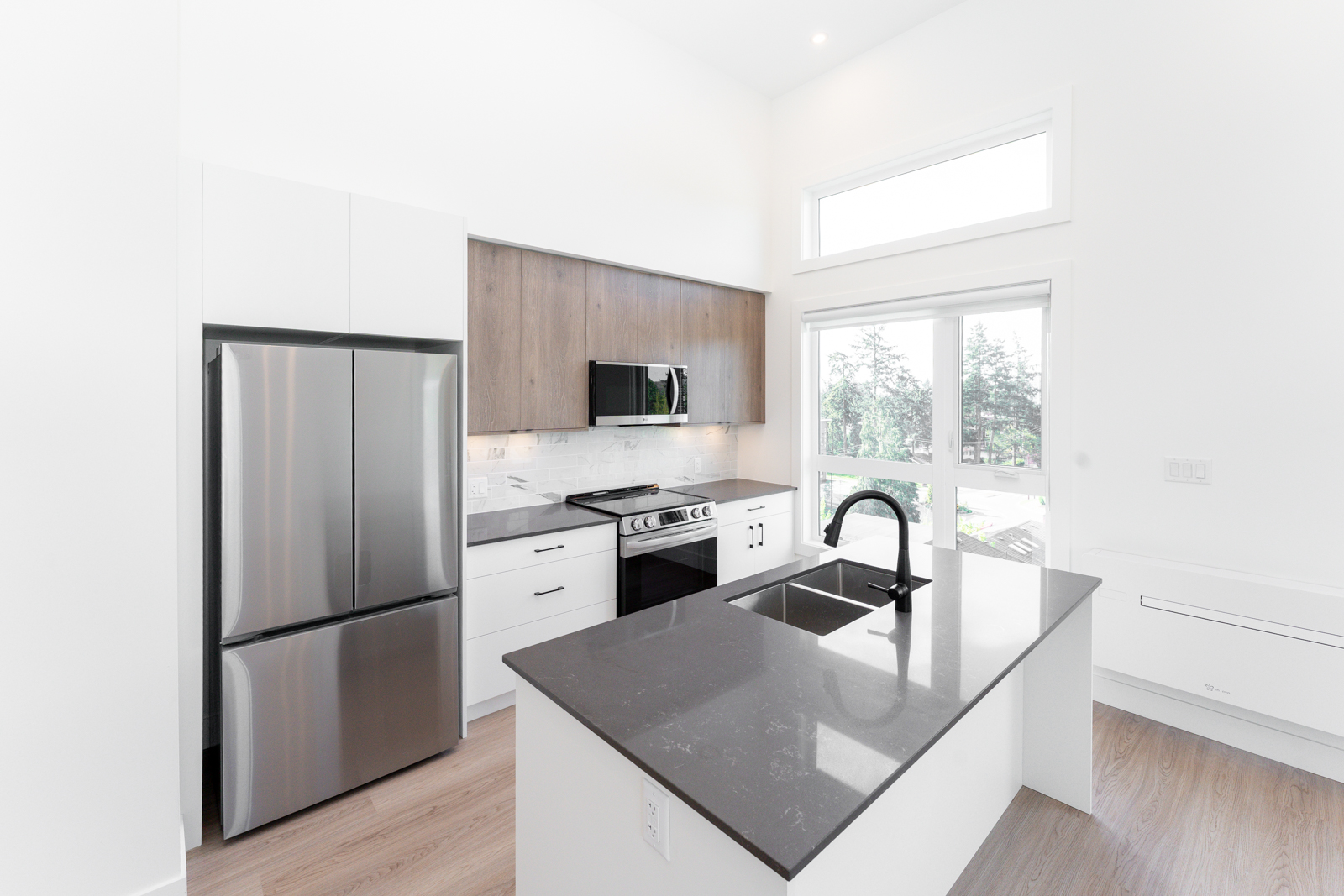 809 Arncote Avenue - 601